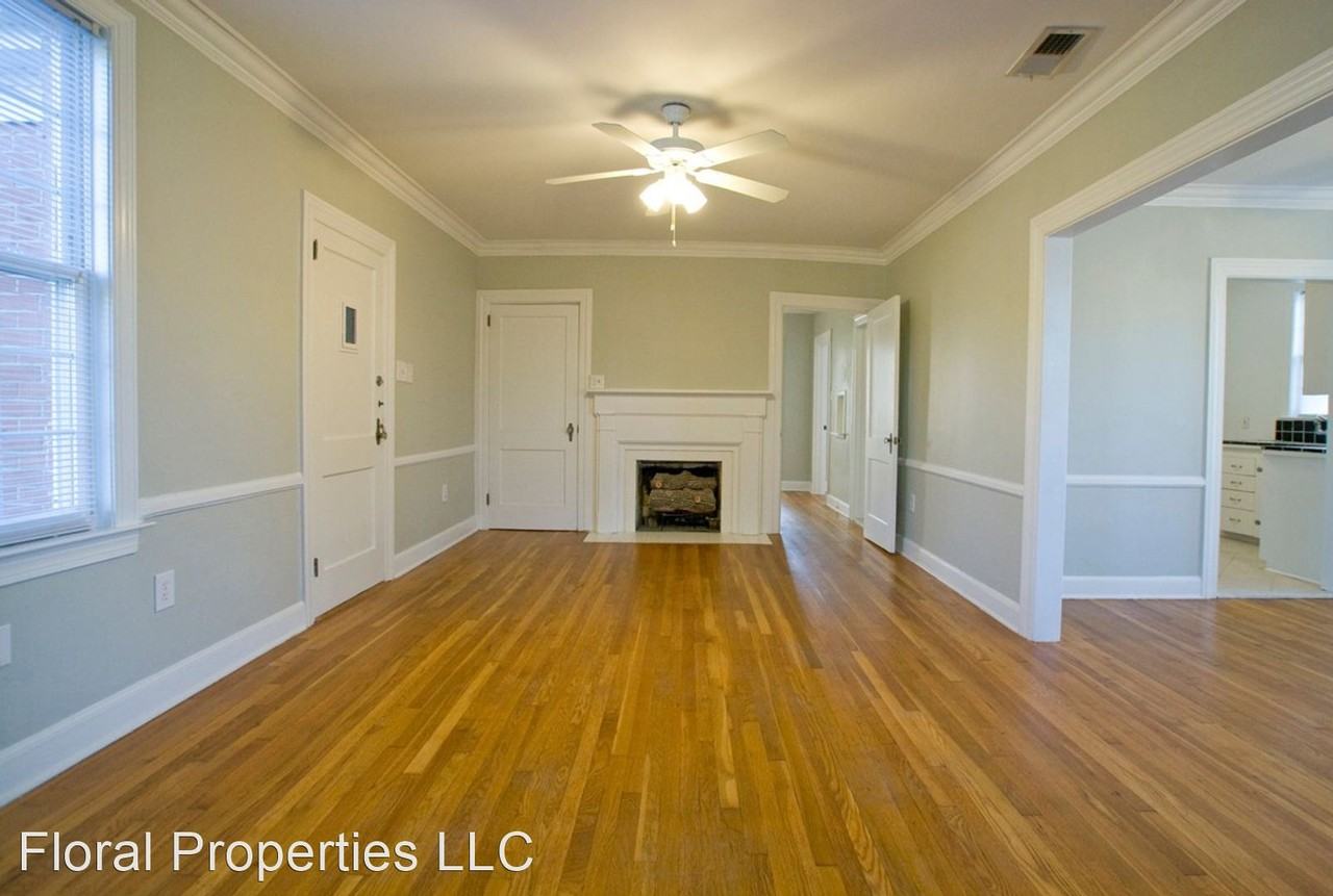 735 E 52nd Street - Photo 3 of 18