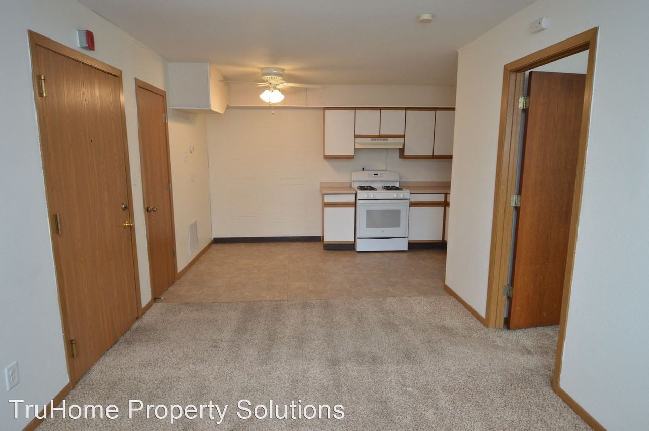 2212 12th Ave. N. - Photo 2 of 8