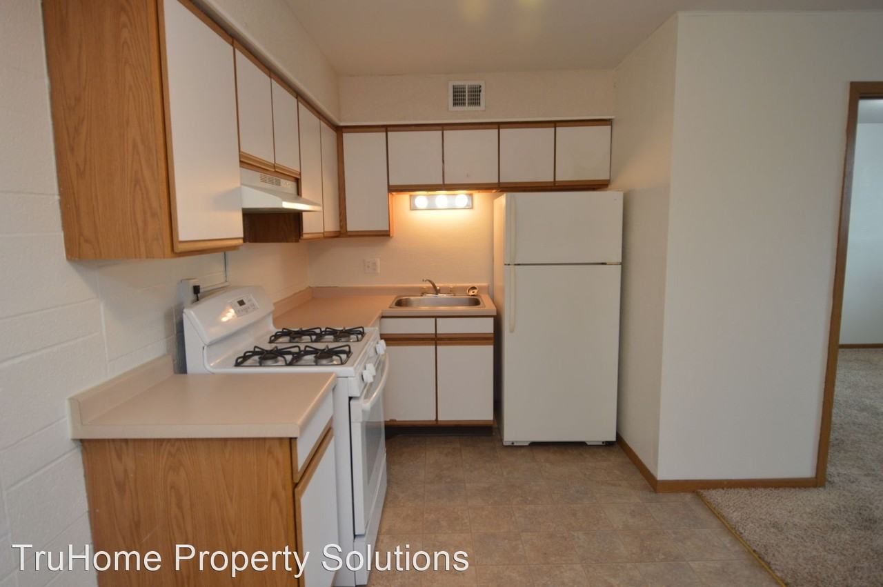 2212 12th Ave. N. - Photo 3 of 8