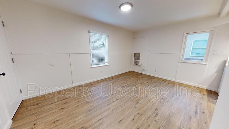 2719 Twin View Blvd - Photo 3 of 11