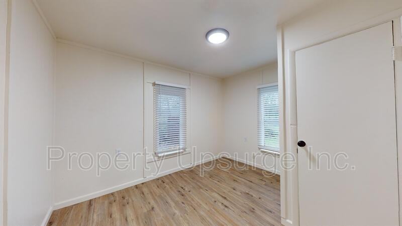 2719 Twin View Blvd - Photo 7 of 11