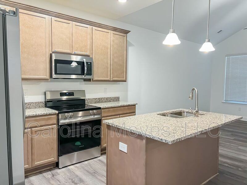 508 Dottie Ct - Photo 4 of 21