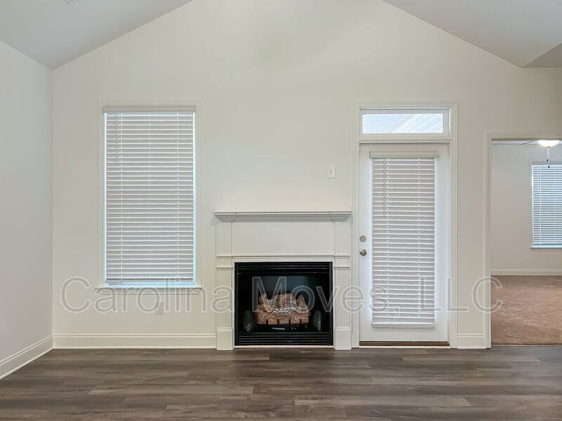 508 Dottie Ct - Photo 6 of 21