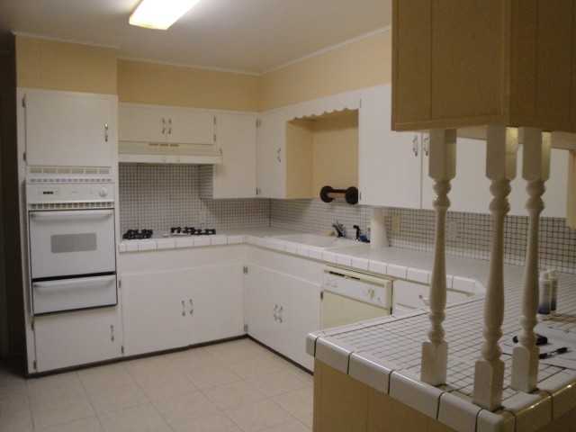 2618 Grand Blvd - Photo 2 of 3