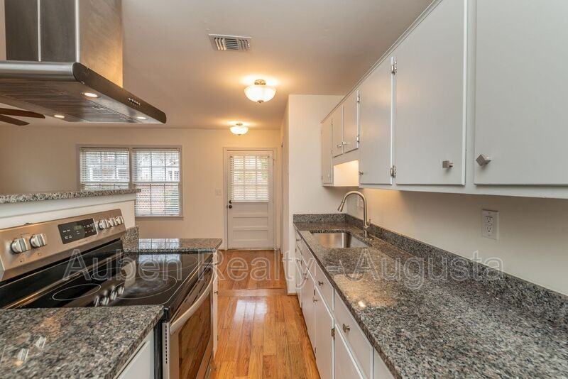 239 C Ct - Photo 3 of 50