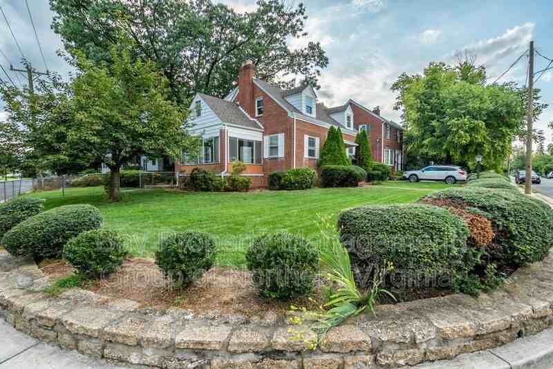 2300 N Buchanan St - Photo 2 of 41