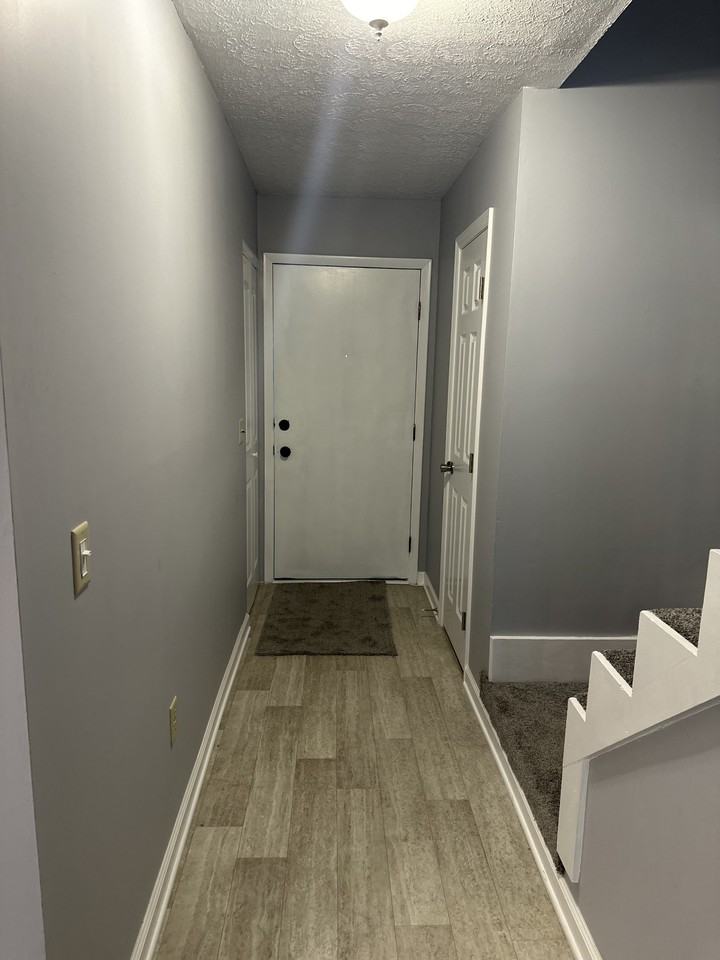 2712 Audubon Dr #B - Photo 2 of 17