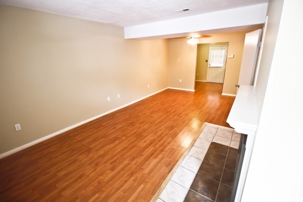 12730 Woodside Ln - Photo 2 of 25