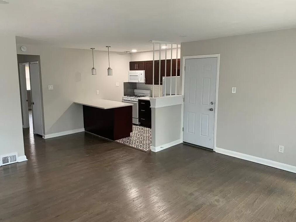 7257 Haverford Ave - Photo 2 of 18