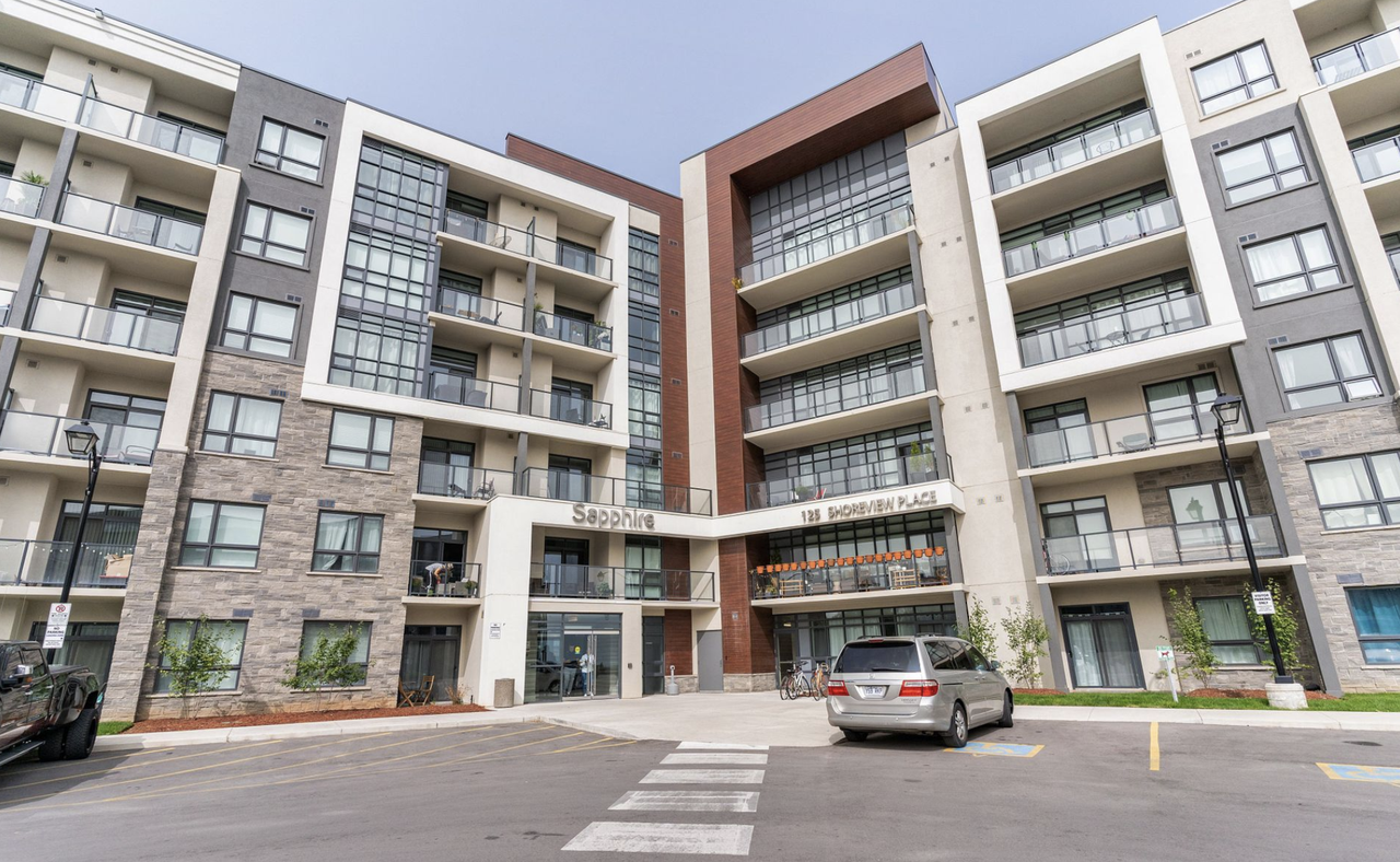 125 Shoreview Place #523