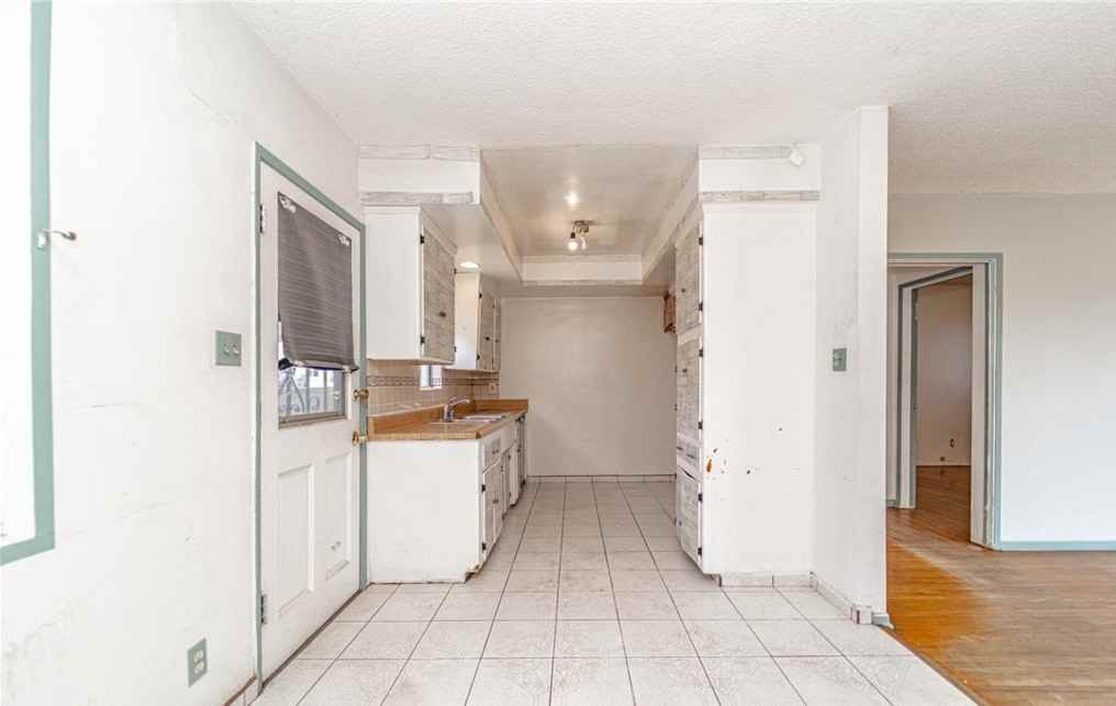 21826 Caroldale Ave #NA - Photo 2 of 8