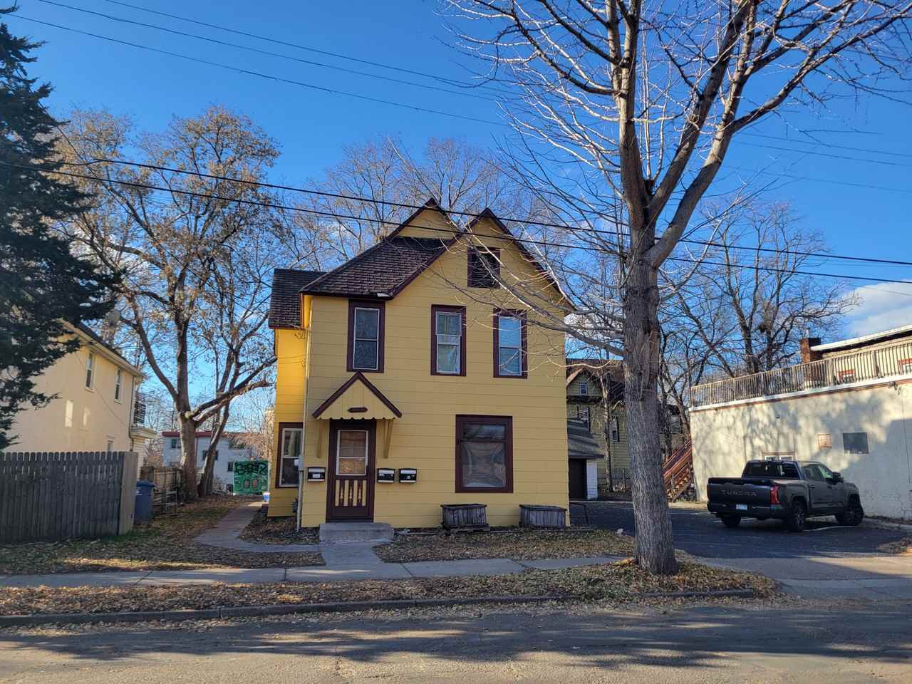 1118 2nd St Ne #1 - Photo 3 of 13
