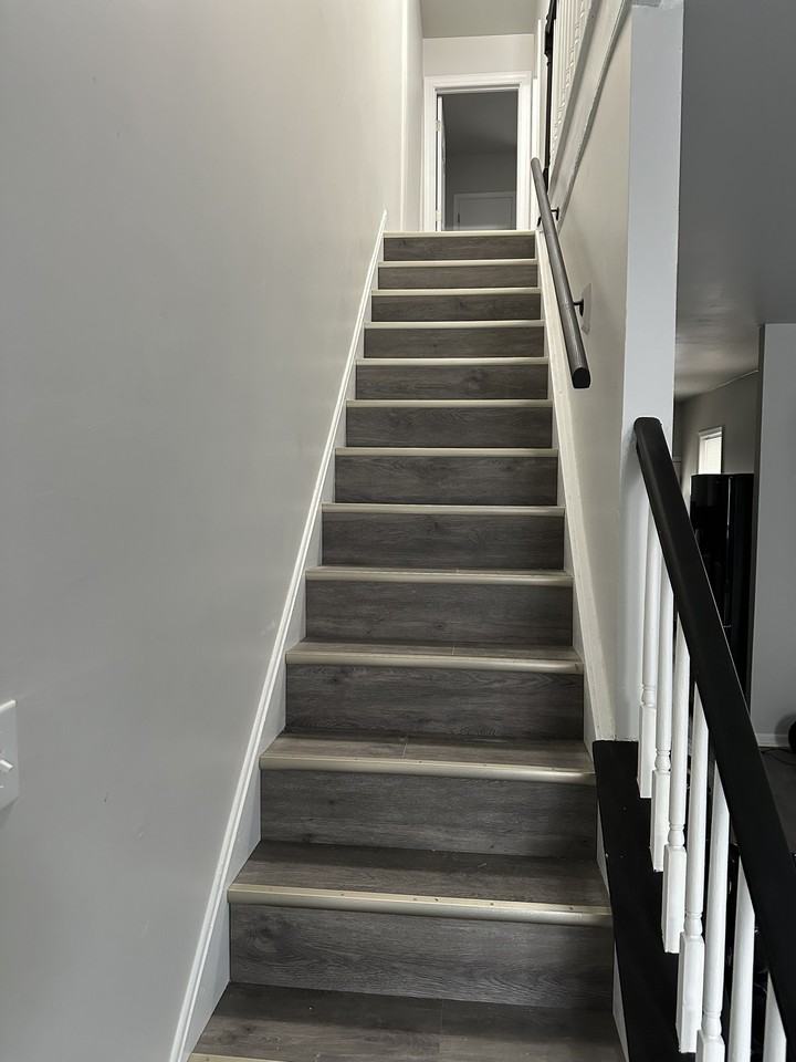 813 W 6th St #NA - Photo 2 of 33