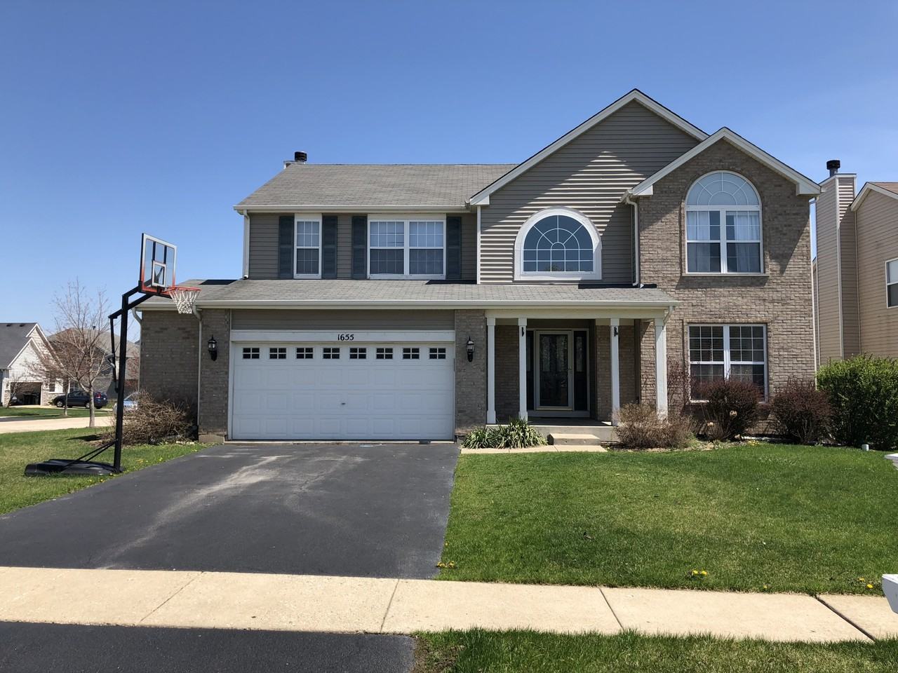 1655 Vista Lake Dr #NA - Photo 2 of 19