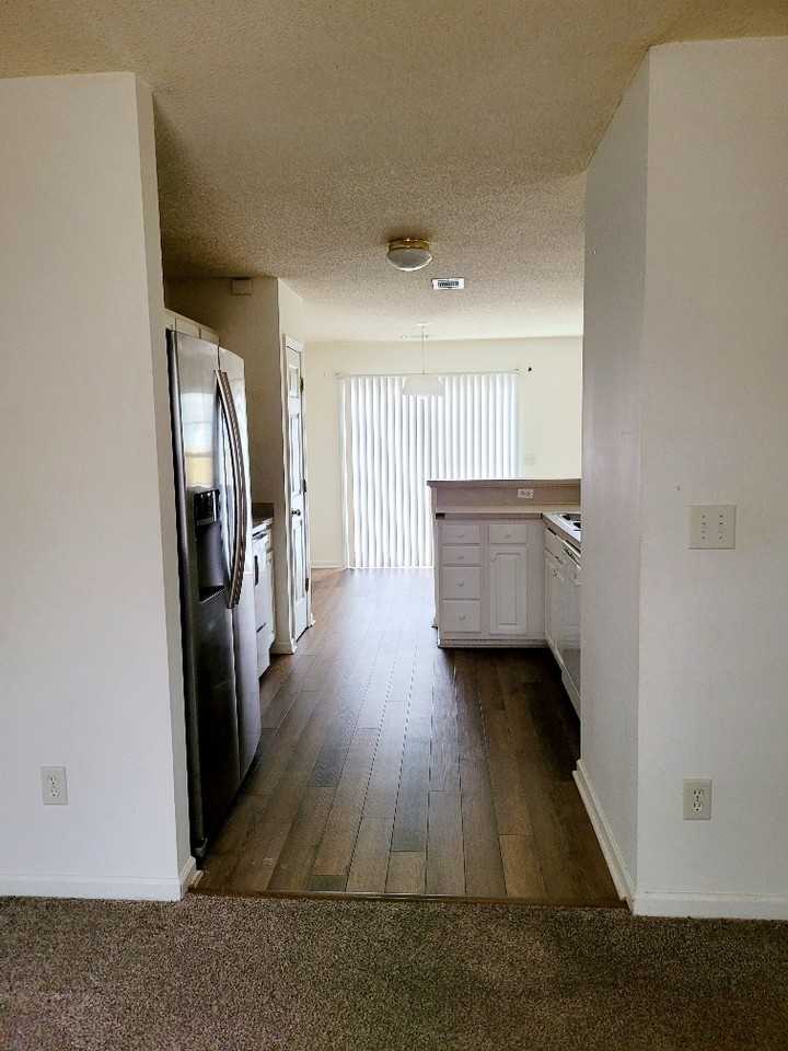 127 Pine Mast Ct #1 - Photo 2 of 12