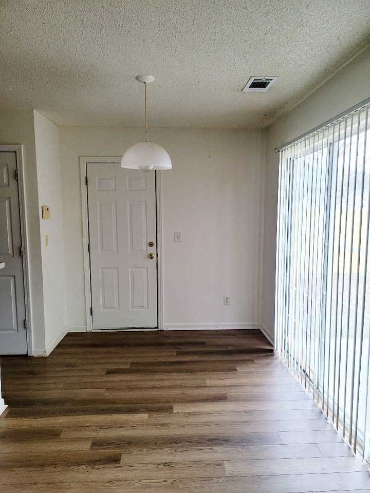 127 Pine Mast Ct #1 - Photo 4 of 12