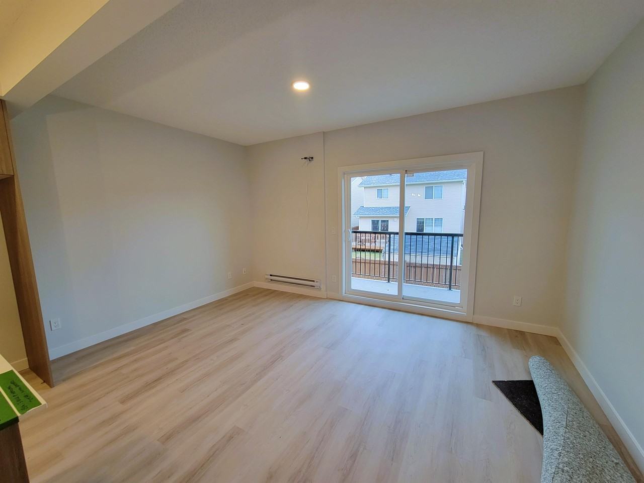 3640 - 3640 139 Avenue Nw #4 - Photo 3 of 9