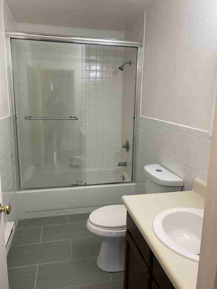 472 S Gilbert St #472C - Photo 5 of 24