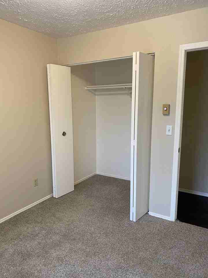 472 S Gilbert St #472C - Photo 7 of 24