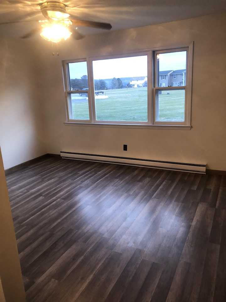 144 Edgewood Dr #144 - Photo 2 of 23