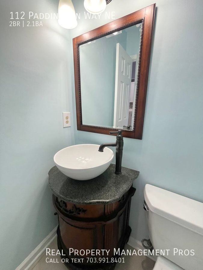 112 Paddington Way Ne - Photo 2 of 32