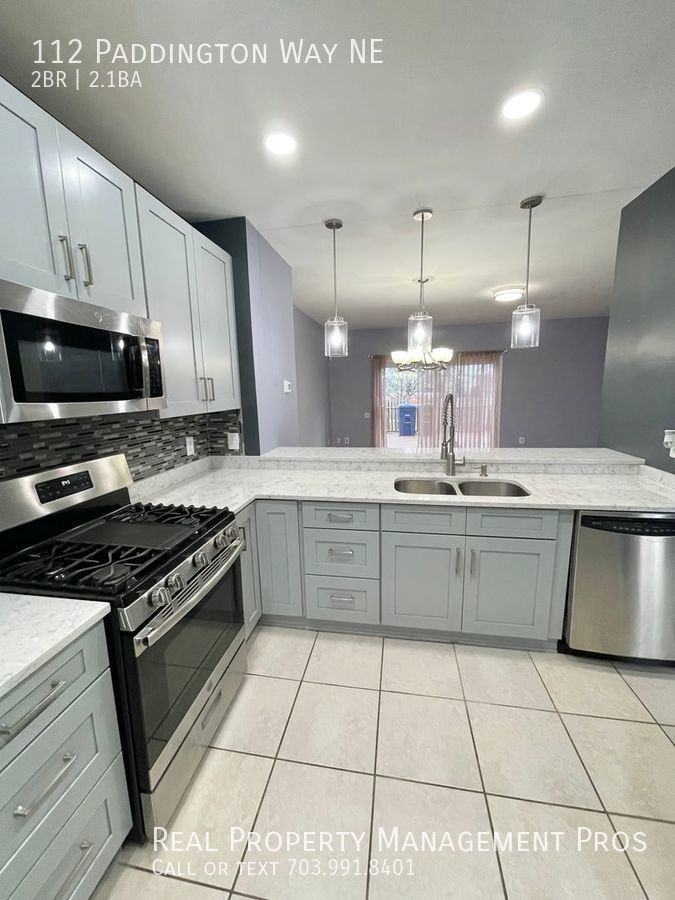 112 Paddington Way Ne - Photo 5 of 32