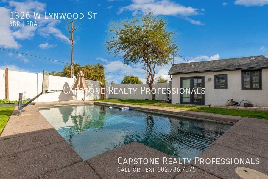 1326 W Lynwood St - Photo 2 of 32