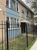 808 E 89th Pl - Photo 1 of 1