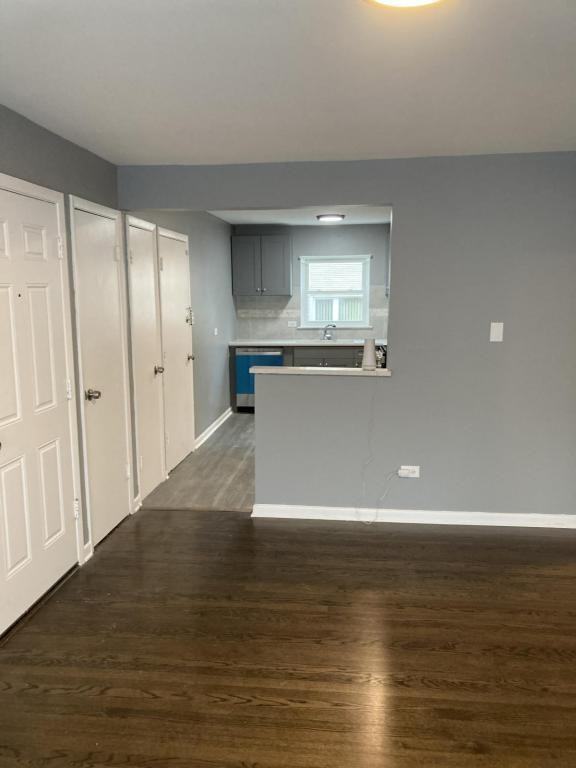 808 E 89th Pl - Photo 3 of 9