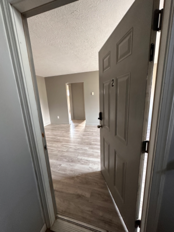 271 Kendall Ave - Photo 3 of 9