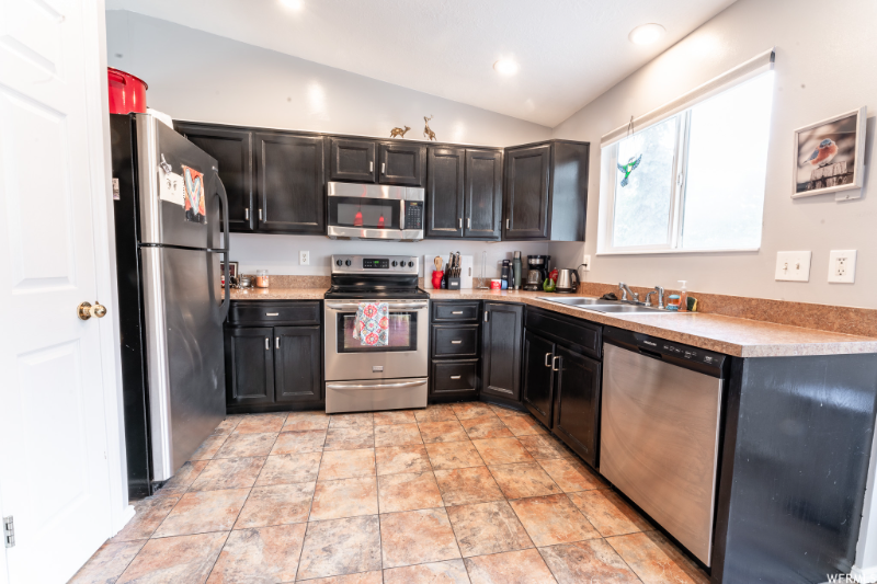 2291 North 10 West - Photo 3 of 24