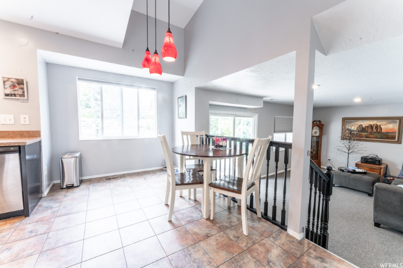 2291 North 10 West - Photo 4 of 24