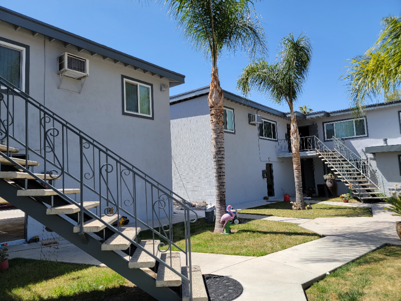 10670 Ohio St #H - Photo 2 of 14