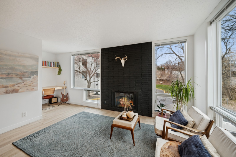 3022 Lake Shore Dr #A - Photo 2 of 20