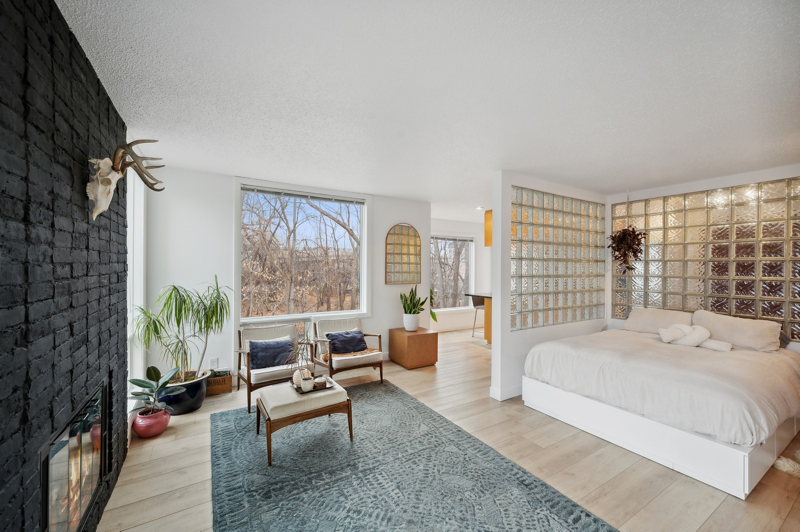 3022 Lake Shore Dr #A - Photo 3 of 20