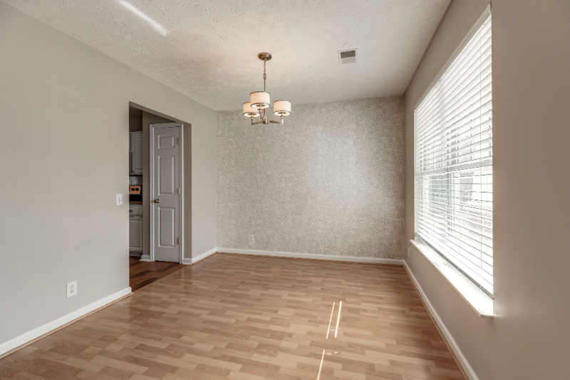 8125 Boone Trce - Photo 3 of 30