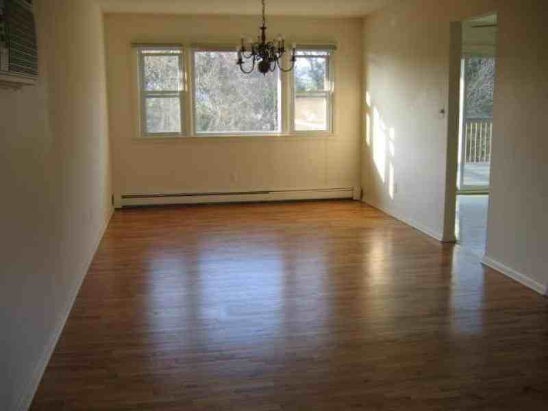 4 Academy Cir - Photo 3 of 12