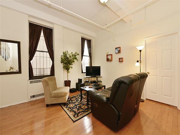 584 Myrtle Ave #2C - Photo 2 of 8