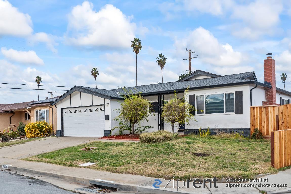 39690 Catamaran Ct - Photo 2 of 30