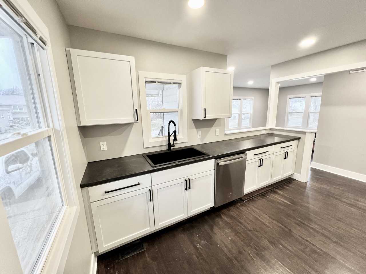 409 N Walnut St #NA - Photo 2 of 13