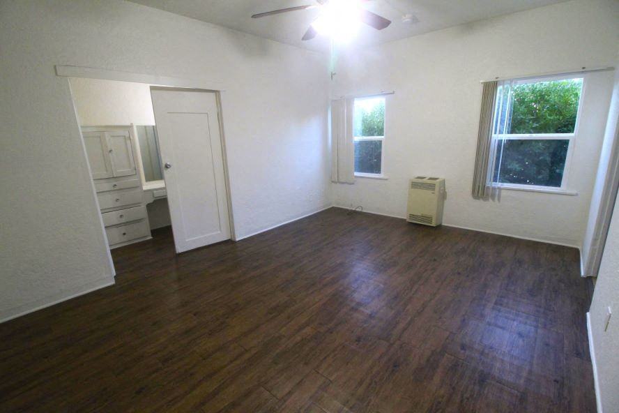 1152 Broad Avenue - Photo 6 of 6