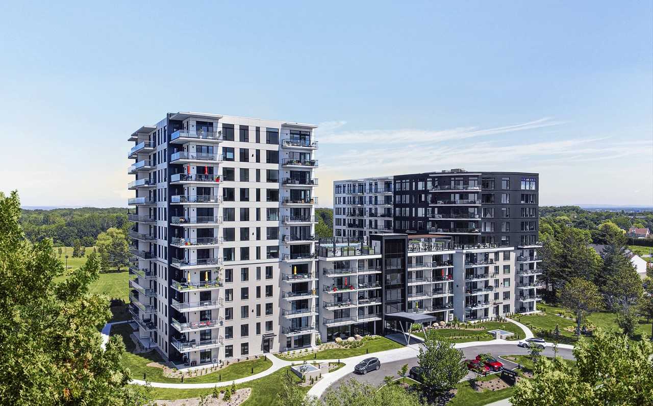 Consolata Apartments 4940 Rue LionelGroulx, SaintAugustinDe