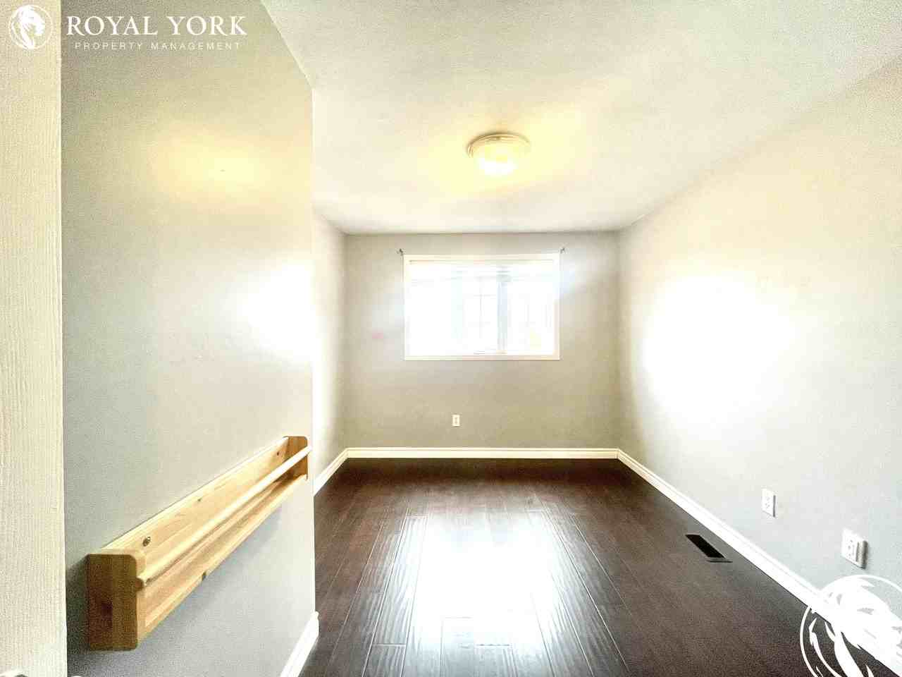 24 Critcher Ave - Photo 2 of 44