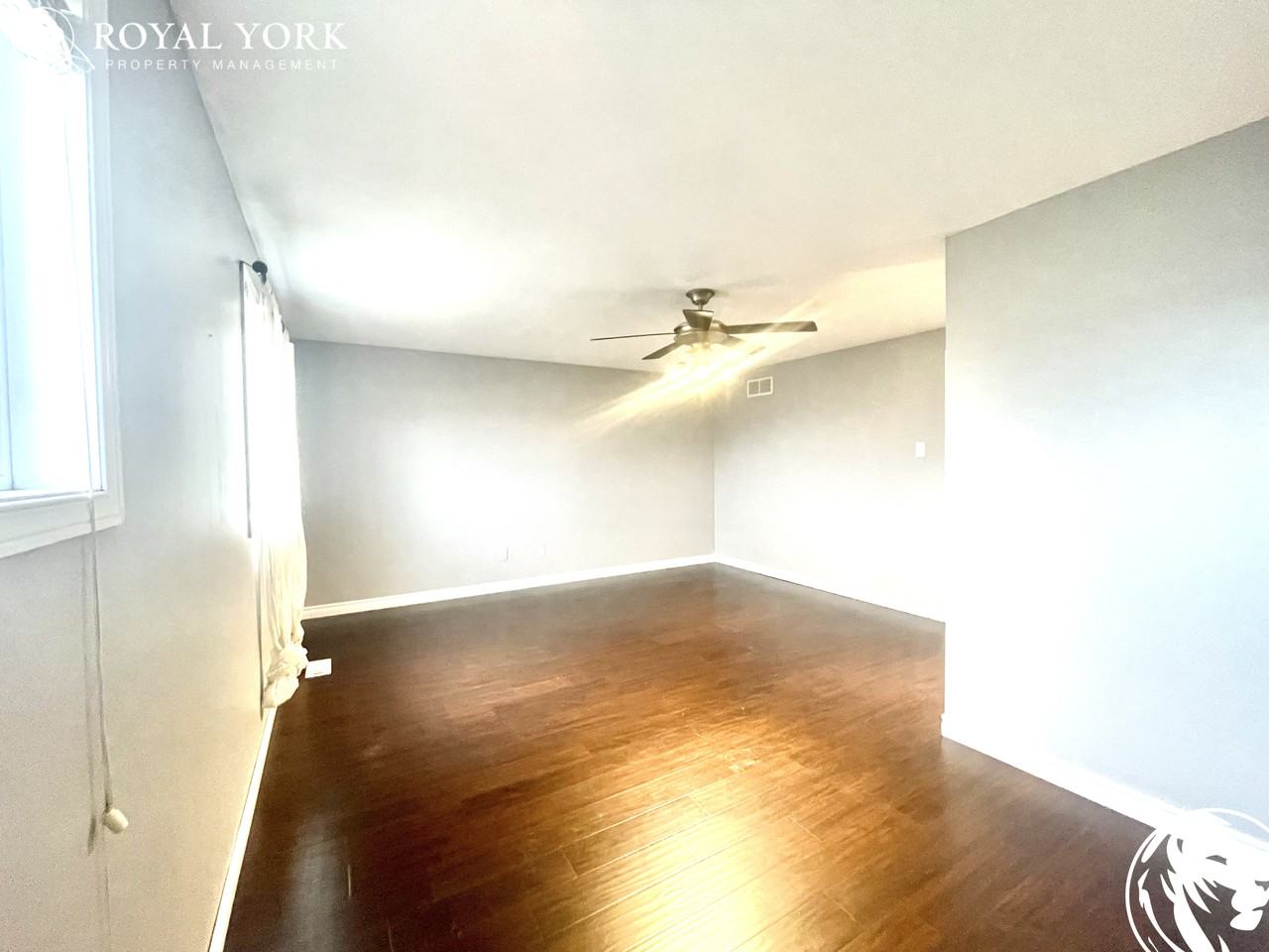 24 Critcher Ave - Photo 3 of 44