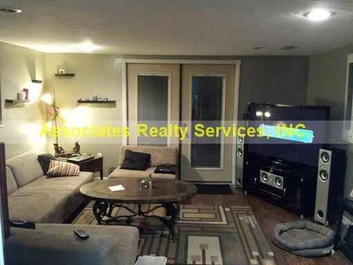 2909 NE 13th St - Photo 3 of 14