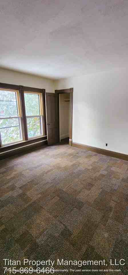 1721 Center Street - Photo 2 of 9