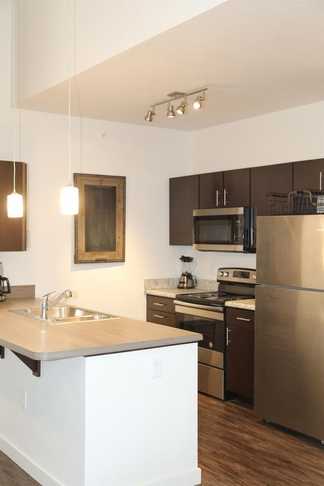 37 Pheasant Run - Photo 2 of 50