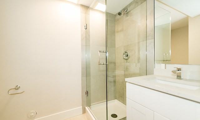 17070 102A Avenue - Photo 2 of 7