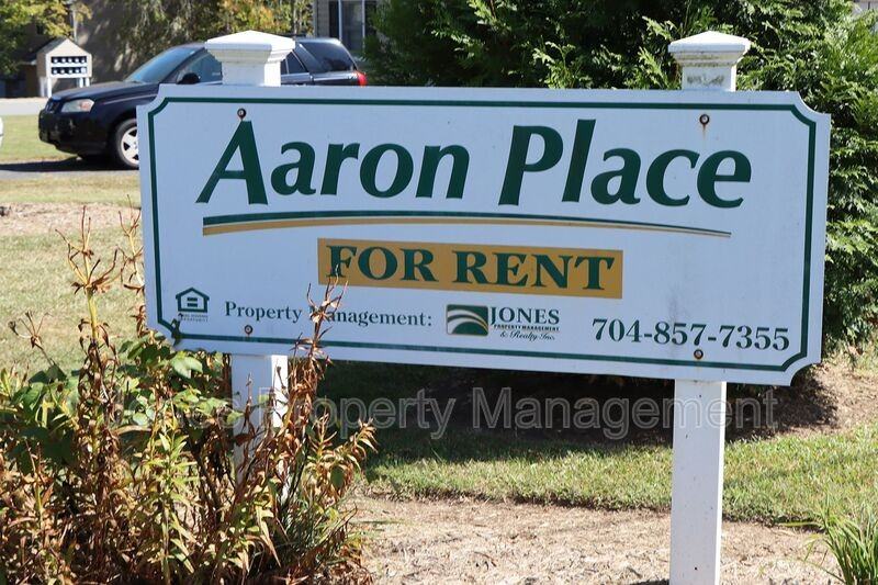 112 Aaron Pl Nw - Photo 2 of 10