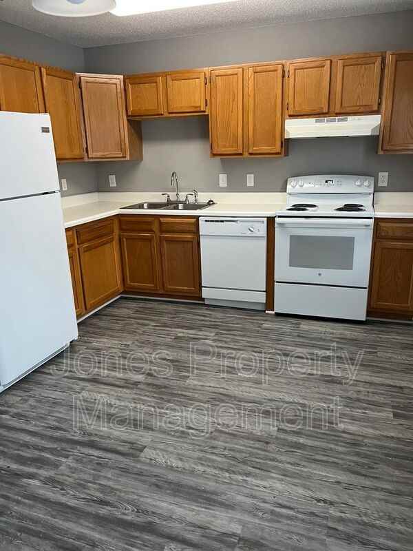 112 Aaron Pl Nw - Photo 3 of 10